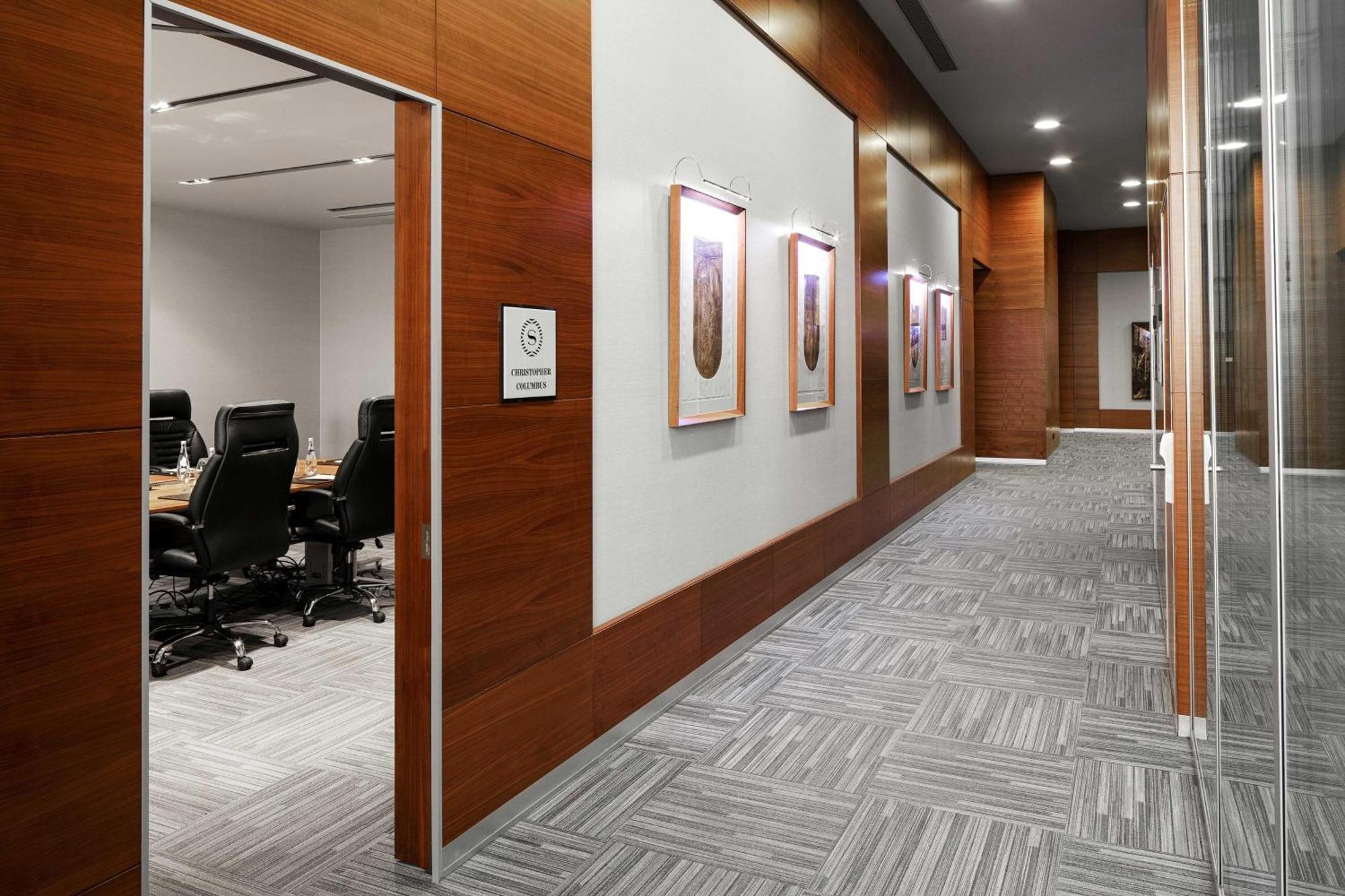 Sheraton Istanbul Atakoy Hotel Exterior foto Interior of the office of the United States Department of the Treasury
