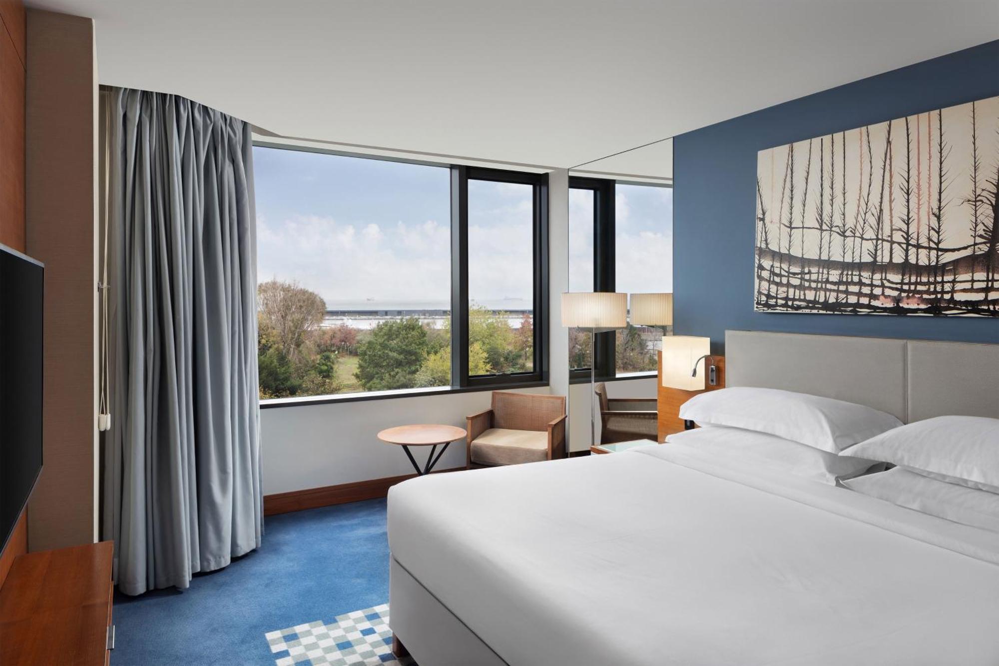 Sheraton Istanbul Atakoy Hotel Exterior foto A guest room at the Hilton San Francisco