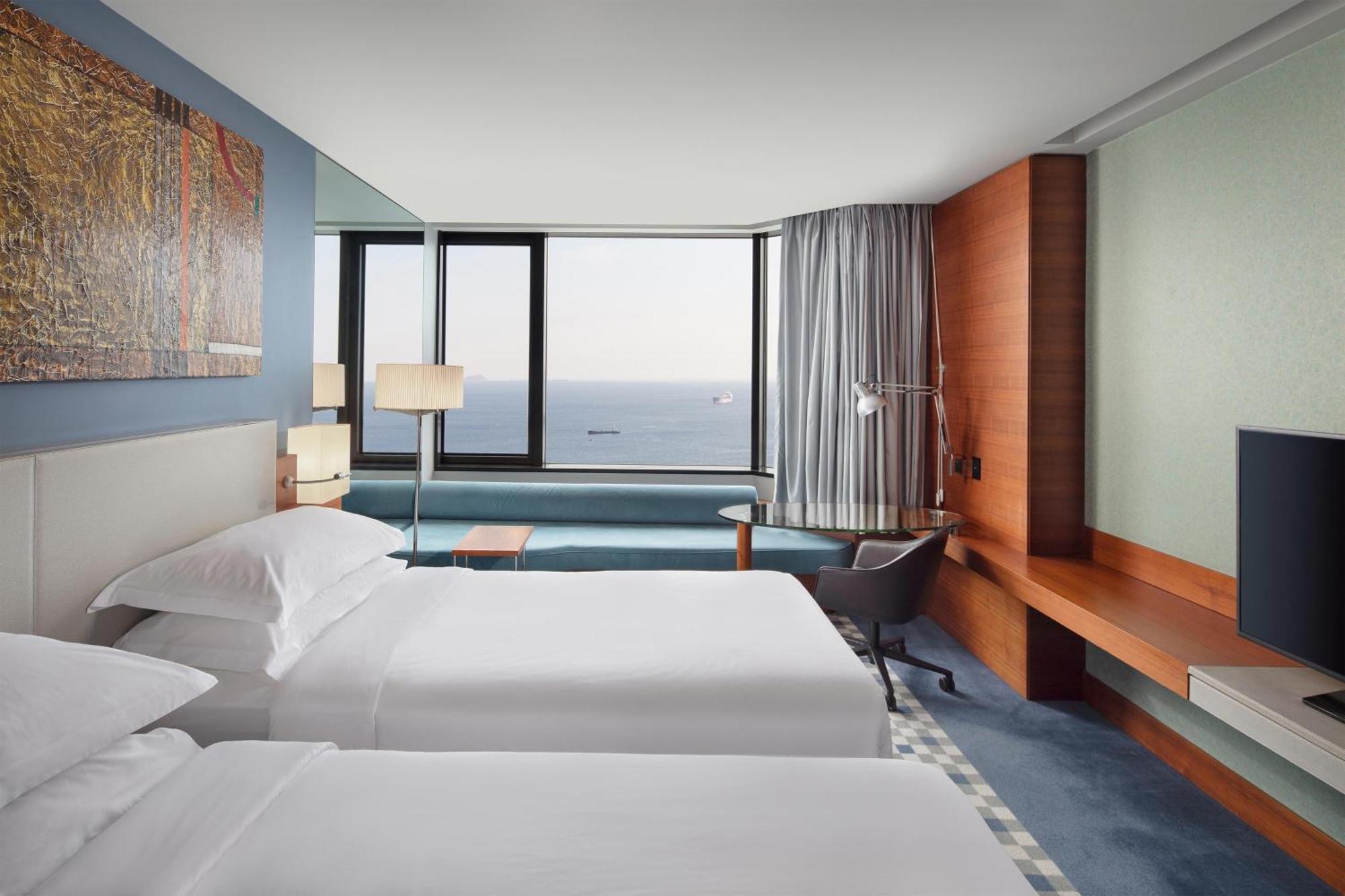 Sheraton Istanbul Atakoy Hotel Exterior foto A room at the hotel